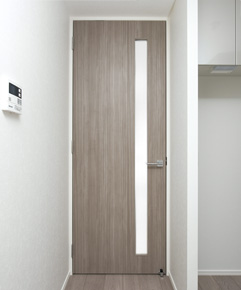 Center door - Gray